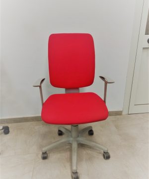 Silla de oficina roja